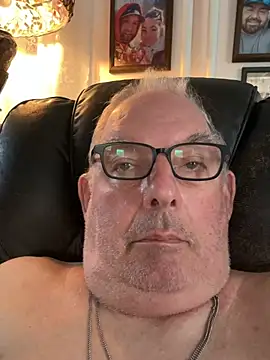 CharlieWeaver22 online show from June 2026 12:22:01 PM
