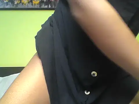 Snapshot of mickle_james chatting on September 2025 05:47:02 PM mickle james online show from September 2025 05:47:02 PM