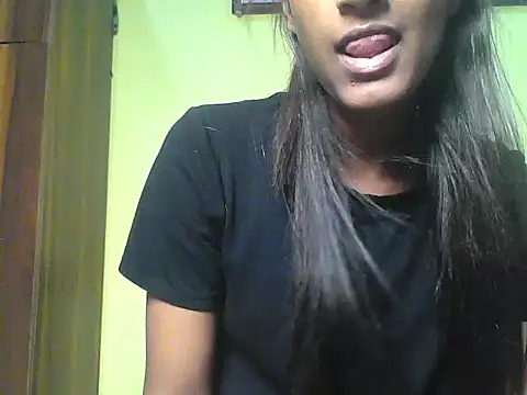 Snapshot of mickle_james chatting on September 2025 03:39:01 PM mickle james online show from September 2025 03:39:01 PM