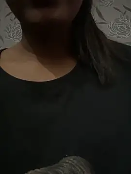 Snapshot of mickle_james chatting on February 2026 08:07:02 PM mickle james online show from February 2026 08:07:02 PM