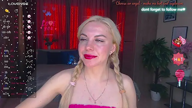 Snapshot of LiSinDoll chatting on September 2025 01:31:02 AM LiSinDoll online show from September 2025 01:31:02 AM