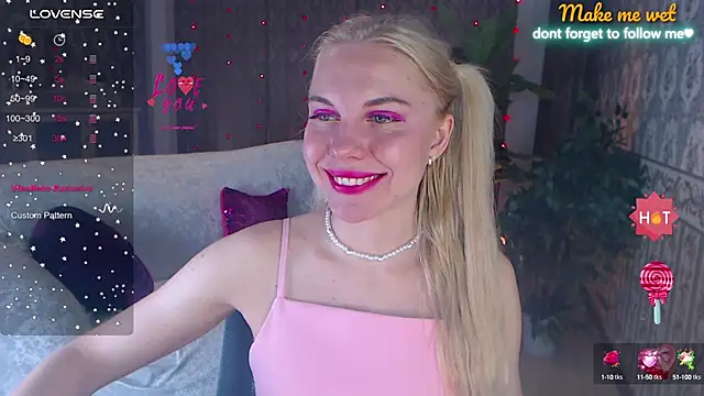 Snapshot of LiSinDoll chatting on October 2025 03:59:01 AM LiSinDoll online show from October 2025 03:59:01 AM