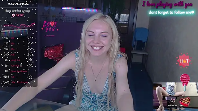 Snapshot of LiSinDoll chatting on October 2025 06:47:01 AM LiSinDoll online show from October 2025 06:47:01 AM