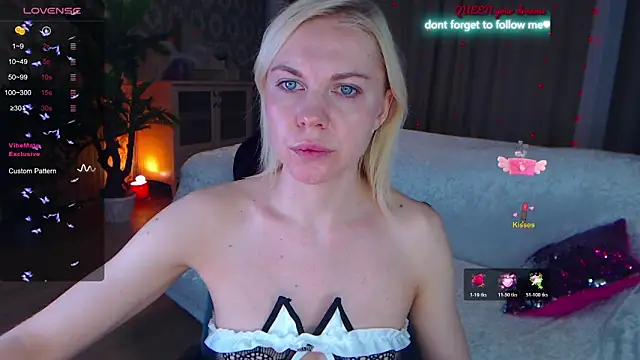 Snapshot of LiSinDoll chatting on December 2025 03:55:02 AM LiSinDoll online show from December 2025 03:55:02 AM