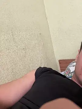 Snapshot of Cruel00 chatting on November 2025 09:37:02 AM Cruel00 online show from November 2025 09:37:02 AM