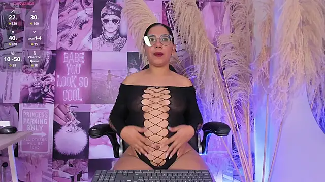 iSofiaass online show from May 2026 02:35:02 PM