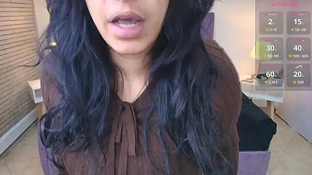 Snapshot of Lia_Blake_ chatting on November 2025 12:33:02 PM Lia Blake online show from November 2025 12:33:02 PM