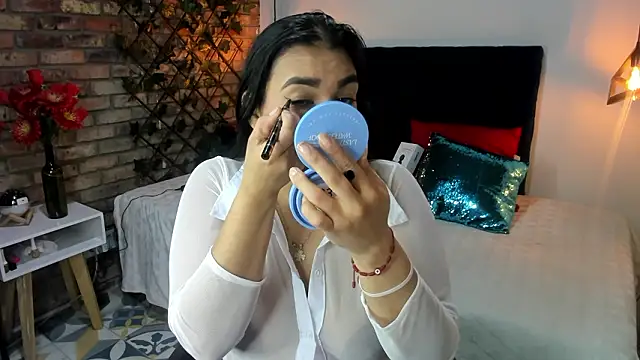 Snapshot of Lia_Blake_ chatting on February 2026 12:12:01 PM Lia Blake online show from February 2026 12:12:01 PM