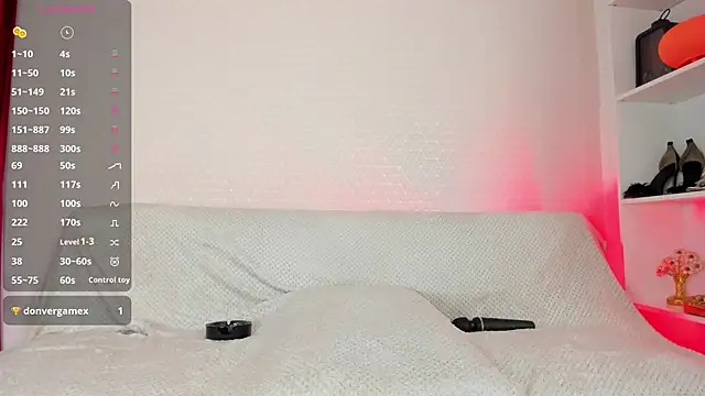 missweetpeach online show from May 2026 12:07:01 AM