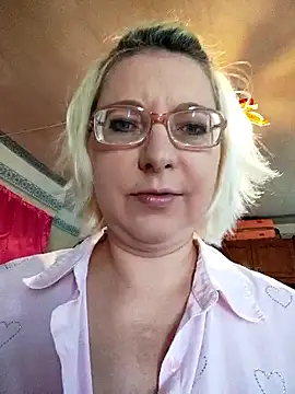 VikaKing online show from May 2026 04:54:01 AM