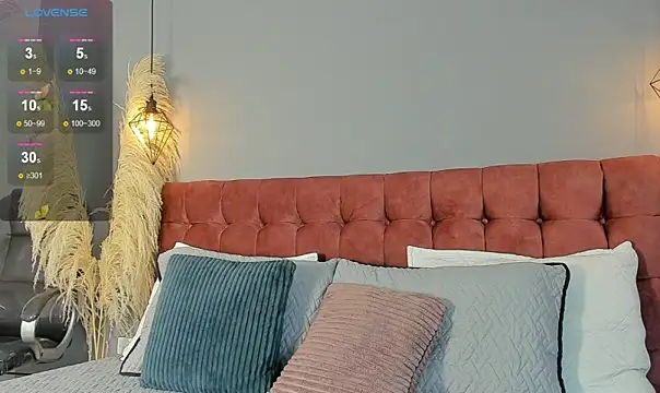 Snapshot of Tania_77_ chatting on February 2026 12:16:01 PM Tania 77 online show from February 2026 12:16:01 PM