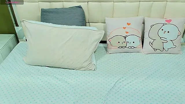 gisell gomez online show from September 2025 12:05:02 PM