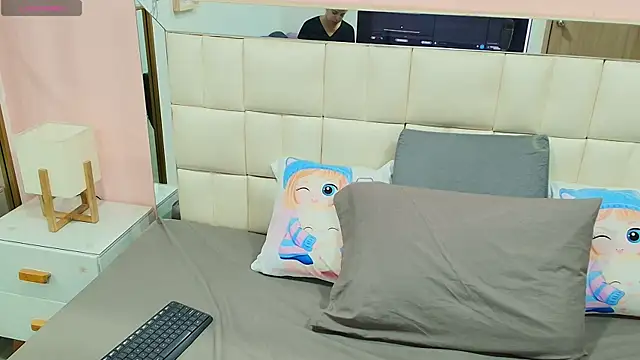 gisell gomez online show from December 2025 12:11:02 PM