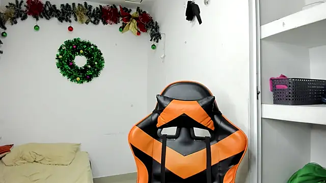 ashlan king online show from February 2026 07:19:02 PM