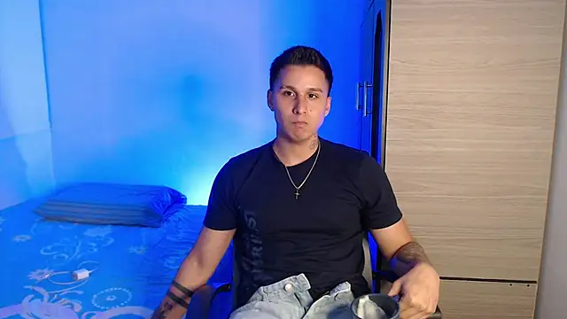 valentinosex1 online show from December 2025 09:54:02 PM