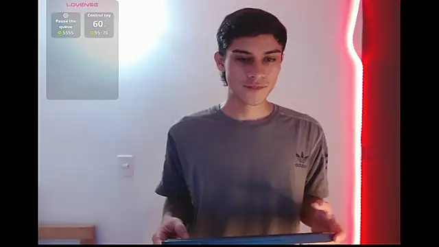 axel davis  online show from October 2025 05:32:01 AM