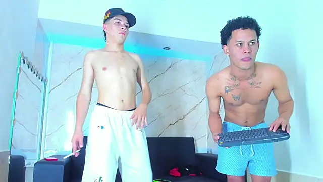 Snapshot of Rick_big chatting on October 2025 03:32:01 PM Rick big online show from October 2025 03:32:01 PM