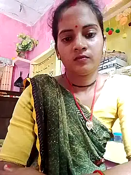 Snapshot of Hot_bbbb chatting on October 2025 08:43:01 AM Hot bbbb online show from October 2025 08:43:01 AM