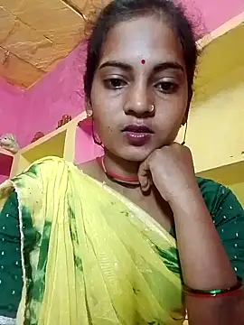 Snapshot of Hot_bbbb chatting on October 2025 06:50:01 PM Hot bbbb online show from October 2025 06:50:01 PM