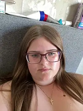 CurvyPaar2 online show from April 2026 03:47:01 PM