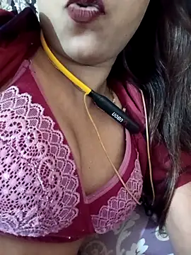 payalsharma95 online show from October 2025 04:24:02 PM