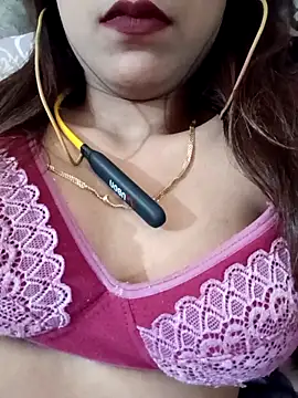 payalsharma95 online show from October 2025 05:21:02 PM