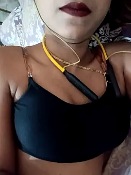 payalsharma95 online show from October 2025 05:25:01 PM