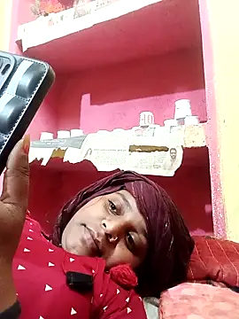 Hot crety online show from May 2026 06:02:01 PM
