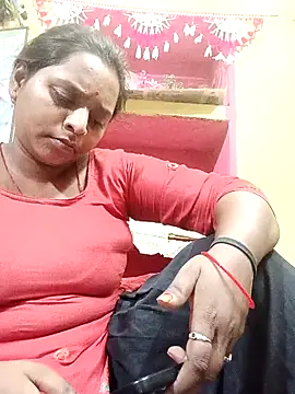 Hot crety online show from May 2026 06:48:01 PM