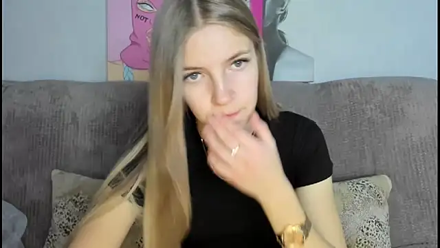 Snapshot of HitGyrl chatting on November 2025 12:57:02 AM HitGyrl online show from November 2025 12:57:02 AM