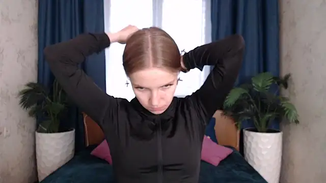 Snapshot of HitGyrl chatting on February 2026 08:18:01 AM HitGyrl online show from February 2026 08:18:01 AM