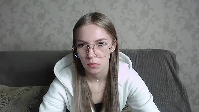 HitGyrl online show from March 2026 08:00:02 AM