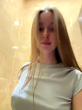 Snapshot of ElliRose chatting on September 2025 07:08:02 AM ElliRose online show from September 2025 07:08:02 AM