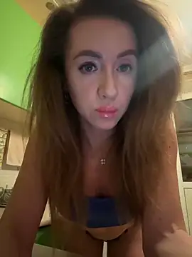 MarinaDiva11 74 online show from October 2025 07:47:02 PM