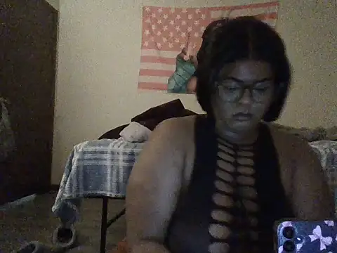 Snapshot of TharealBunn chatting on March 2026 10:10:01 AM TharealBunn online show from March 2026 10:10:01 AM