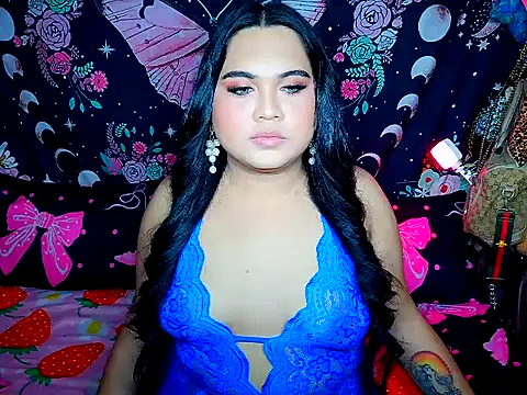 YourThicc bella online show from June 2026 03:00:01 PM