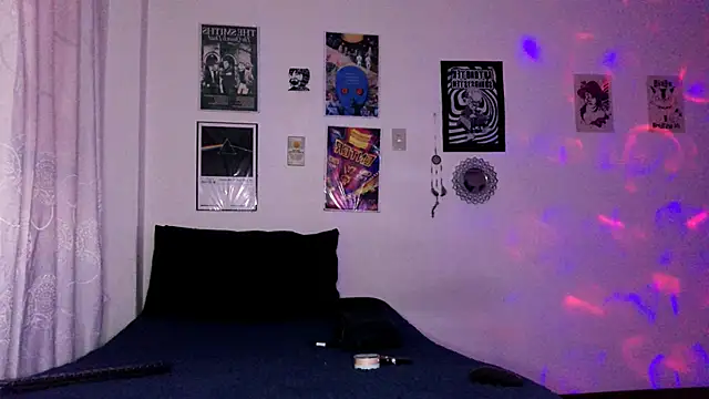 plutonbluemooon333 online show from December 2025 02:06:02 AM