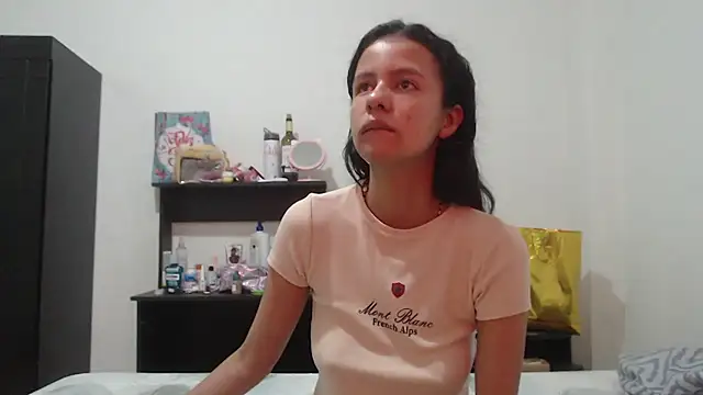 Snapshot of nathaly_jones_ chatting on June 2026 12:29:02 PM nathaly jones online show from June 2026 12:29:02 PM