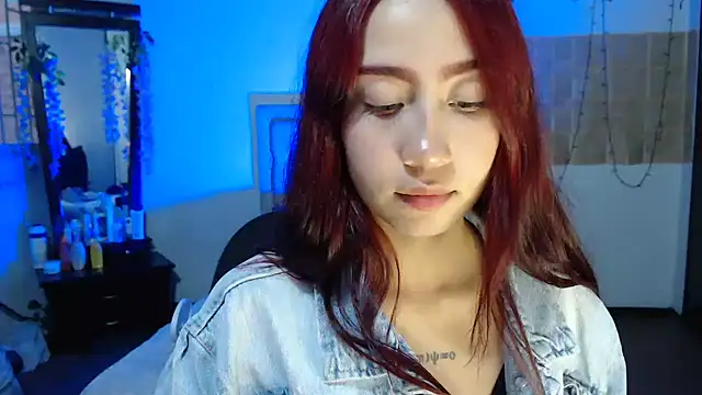 Snapshot of evali16 chatting on November 2025 10:40:01 PM evali16 online show from November 2025 10:40:01 PM