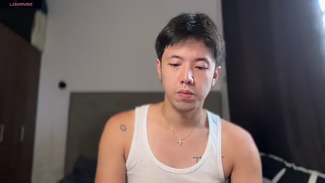 Snapshot of Addictiveboi chatting on July 2026 03:12:01 AM Addictiveboi online show from July 2026 03:12:01 AM
