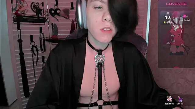 aestheticbeing online show from September 2025 12:05:02 PM