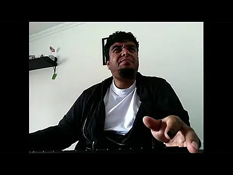 Snapshot of Rolo-Sumiso chatting on October 2025 12:52:02 PM Rolo-Sumiso online show from October 2025 12:52:02 PM