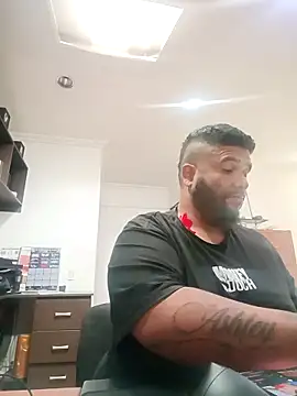 Snapshot of Rolo-Sumiso chatting on March 2026 05:20:01 PM Rolo-Sumiso online show from March 2026 05:20:01 PM