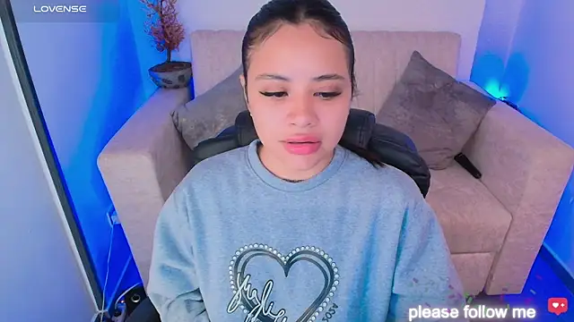 Snapshot of nicemiiaa7_ chatting on February 2026 03:03:01 AM nicemiiaa7 online show from February 2026 03:03:01 AM