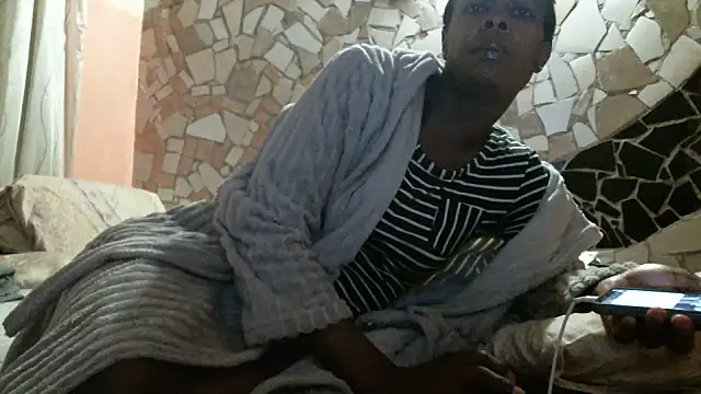 Pretty miss devilxxx35 online show from May 2026 03:41:02 PM