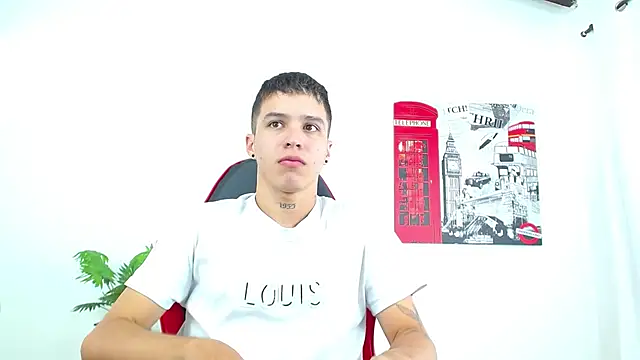 Cumandres18 online show from September 2025 02:10:01 PM