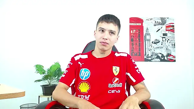 Cumandres18 online show from October 2025 02:16:02 PM