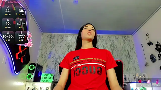 Madison Mujica online show from October 2025 11:18:02 AM