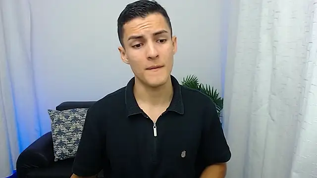 Matiius18 online show from November 2025 01:33:02 PM