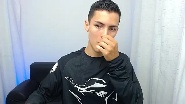 Matiius18 online show from November 2025 02:02:01 PM